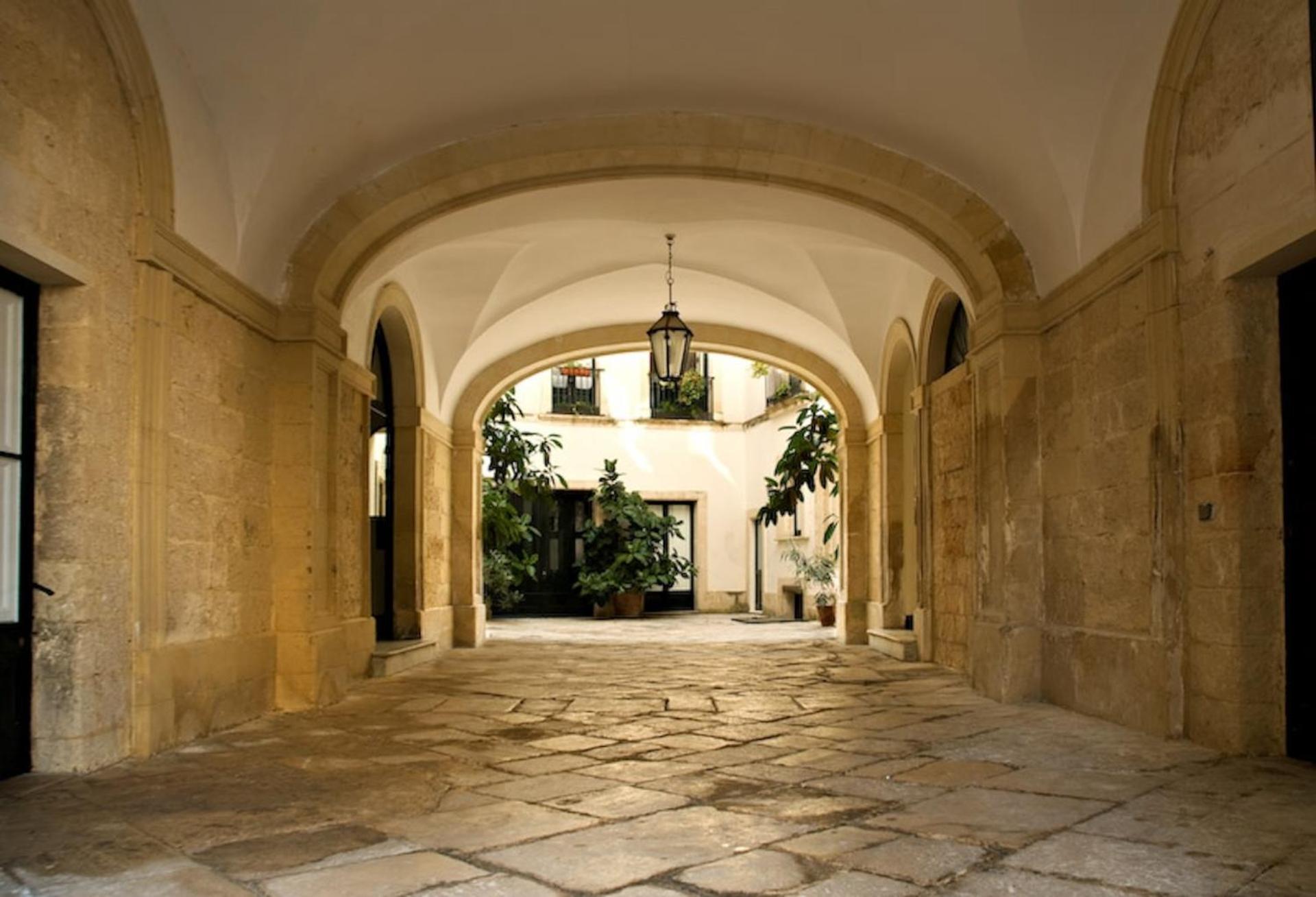 Palazzo Bernardini Daire Lecce Dış mekan fotoğraf